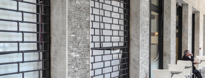 Sfilata di saracinesche abbassate: la crisi di Castellanza