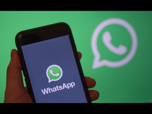 Scatta la sorveglianza rafforzata dell'Ue su WhatsApp
