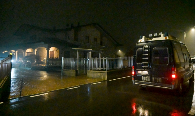 Le prime indagini dei carabinieri nella villa di Mesenzana lo scorso 15 dicembre