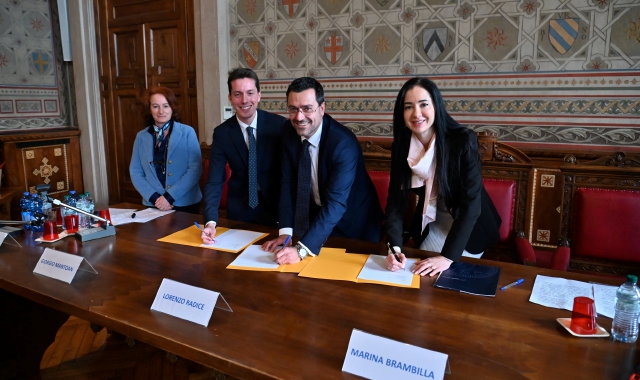 La firma del protocollo d’intesa a Legnano (foto Domenico Ghiotto)