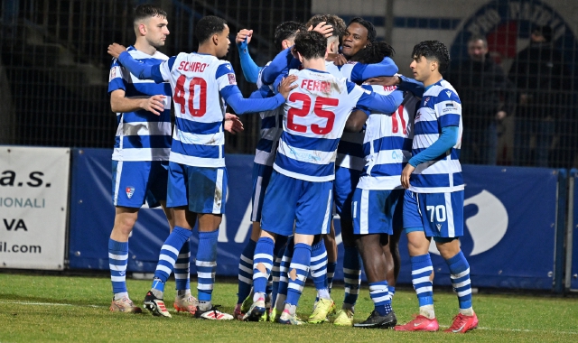 L’esultanza dopo il gol di Udoh (foto Domenico Ghiotto)