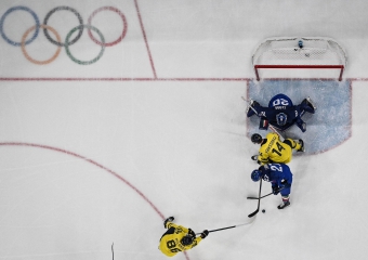Italhockey ko all'esordio, la Svezia vince 5-2