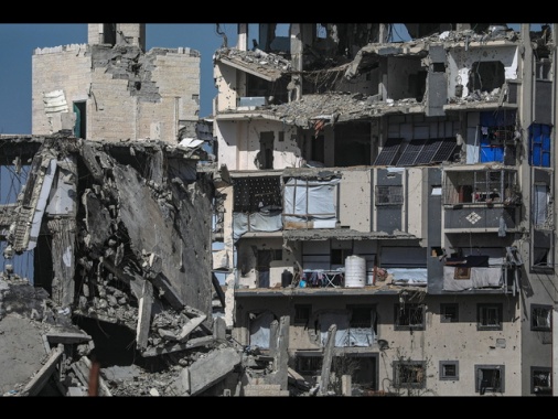 Idf, attaccato miliziani di Hamas usciti armati dai tunnel