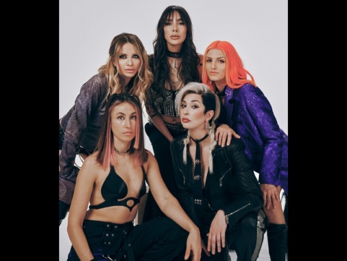 Bambole di Pezza, una ballad rock sull'importanza della sorellanza