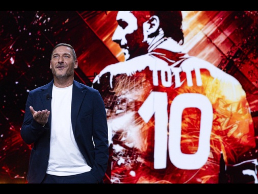 Abbandono di minori, archiviata indagine su Totti