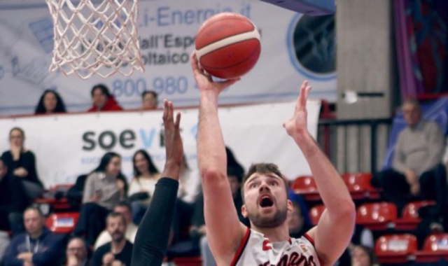 Legnano battuta dalla capolista