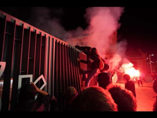 Violenze ai cortei Pro Palestina, 18 misure cautelari a Torino