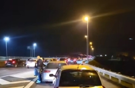 Tamponamenti a catena sulla A26: feriti e traffico bloccato