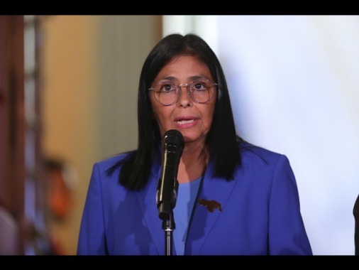 Venezuela, Rodríguez chiama Trump 'socio e amico' e chiede fine del blocco