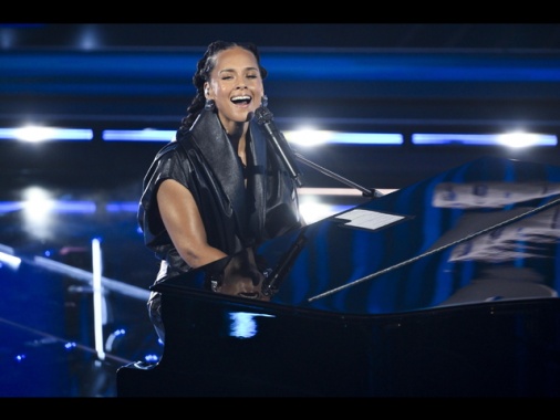Sanremo, picchi di 14,2 milioni con Pausini e del 65.8% con Alicia Keys