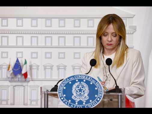 Meloni, l'IA va governata o si rischiano sempre più lavoratori inutili