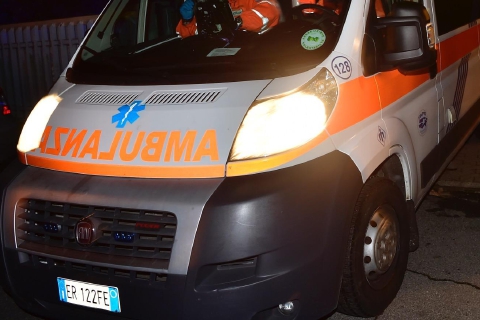 Scontro tra moto e auto, grave 59enne