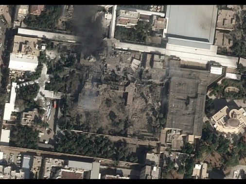 Media riportano che Khamenei è morto, a Teheran applausi alle finestre