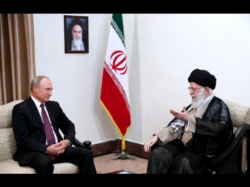 Putin, 'assassinio di Khamenei in violazione di tutte le norme morali e del diritto'