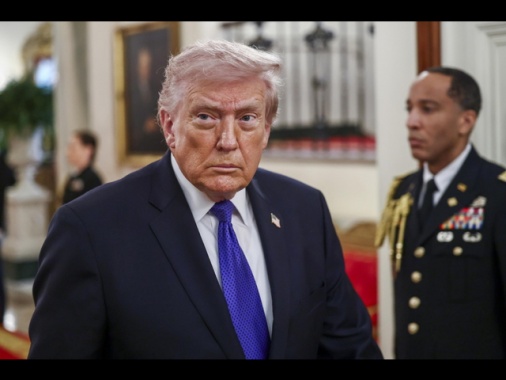 Trump, 'l'Iran non ha più Marina, Aviazione e difese aeree'