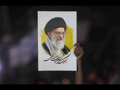 Iniziano questa sera i funerali di Khamenei, dureranno tre giorni