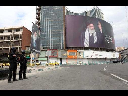 Consigliere Ali Khamenei, 'Iran non negozierà con gli Usa'