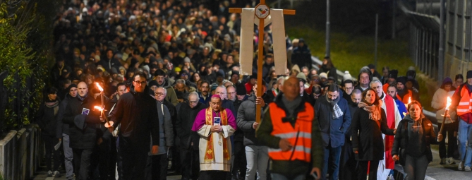 Varese: venerdì la Via Crucis con Delpini