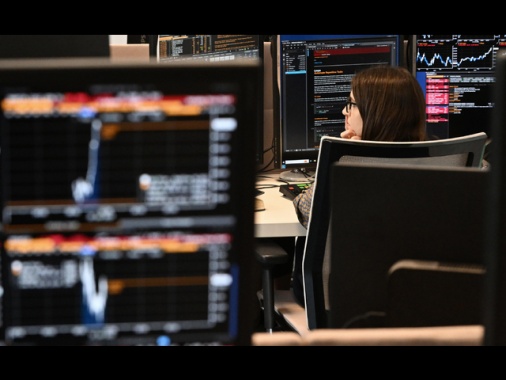 Lo spread tra Btp e Bund risale a 69,4 punti