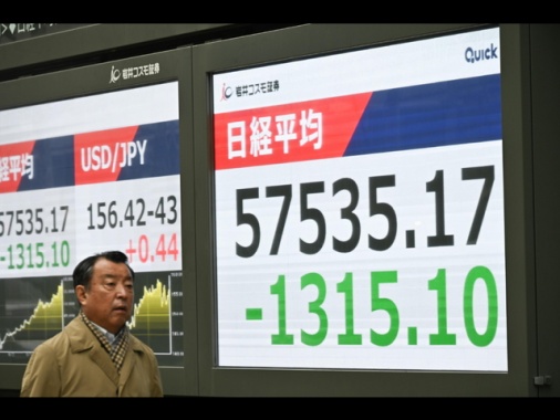 Borsa: l'Asia rifiata col petrolio nella peggior settimana da marzo 2020