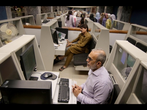 Borsa: bufera in Asia, future in forte rosso, Tokyo -5,2%