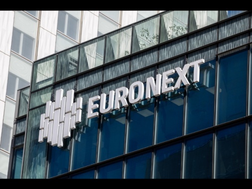 Borsa: Europa sotto pressione, future in rosso, Milano -2,25%