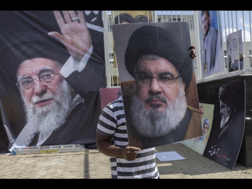 Ayatollah, 'alcuni membri del clero non sapevano del voto per Khamenei'