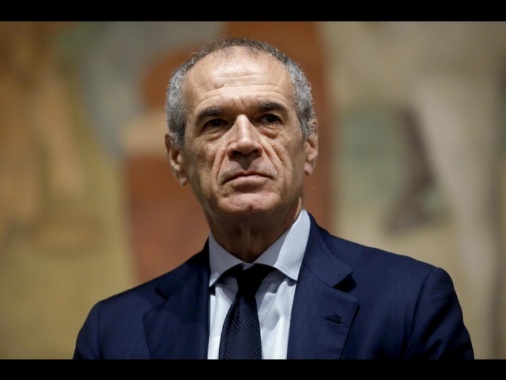 Cottarelli, col greggio a 120 dollari rischio recessione e 30 miliardi di debito