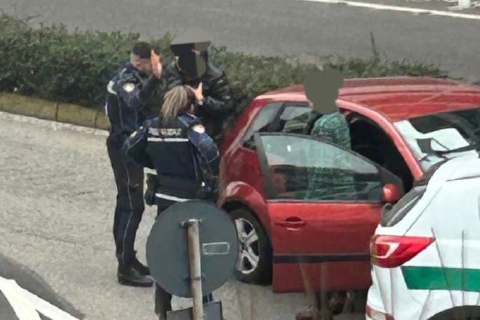 Intercettata l'auto dei ladri: blitz della Polizia locale