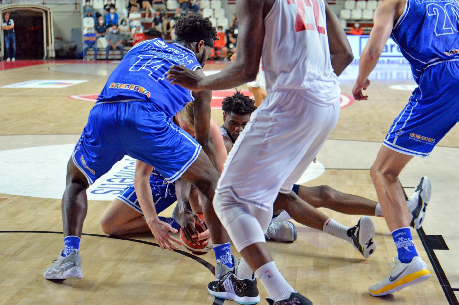 VARESE BASKET SUPERCOPPA 2021 OPENJOBMETIS VARESE - DINAMO SASSARI NELLA FOTO EGBUNU