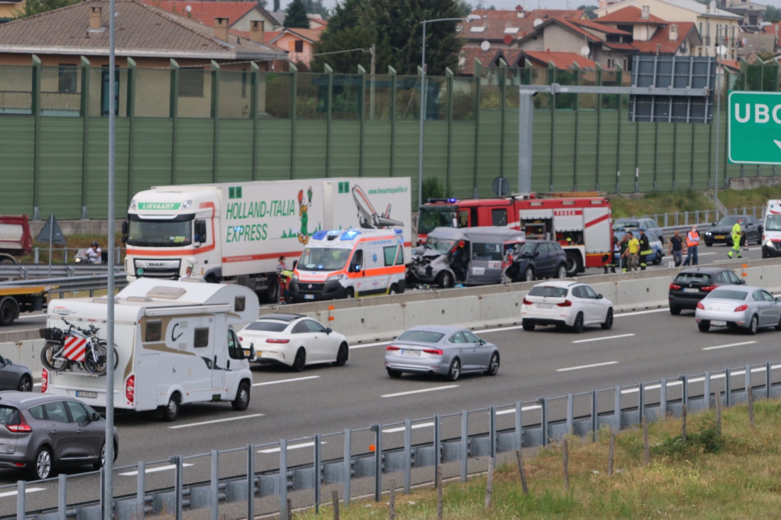 UBOLDO ORIGGIO INCIDENTE AUTOSTRADA SARONNO ORIGGIO UBOLDO