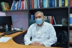 VARESE PROF. FABRIZIO MAGGI, DIRETTORE LABORATORIO MICROBIOLOGIA OSPEDALE DI CIRCOLO E VARIE LABORATORI E TECNICI AL LAVORO