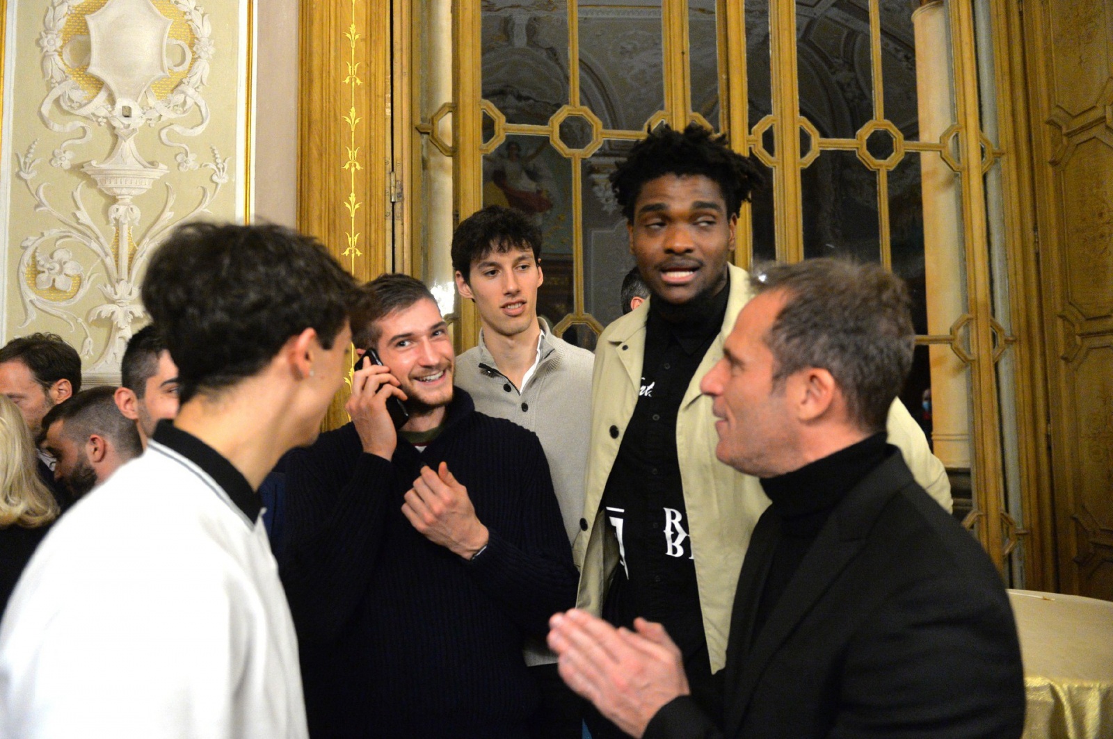 VARESE CENA FESTA DI NATALE 2021 PALLACANESTRO VARESE ALLE VILLE PONTI NELLA FOTO DE NICOLAO CON EGBUNU