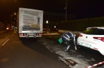 VARESE INCIDENTE GRAVE PEDONE INCASTRATO SOTTO IL CAMION VIA MONTE ROSA