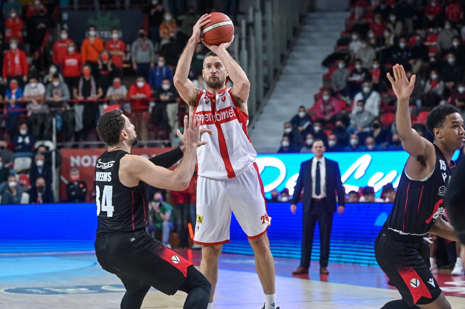 VARESE BASKET SERIE A OPENJOBMETIS PALLACANESTRO VARESE VS. VIRTUS SEGAFREDO BOLOGNA NELLA FOTO GIANCARLO FERRERO
