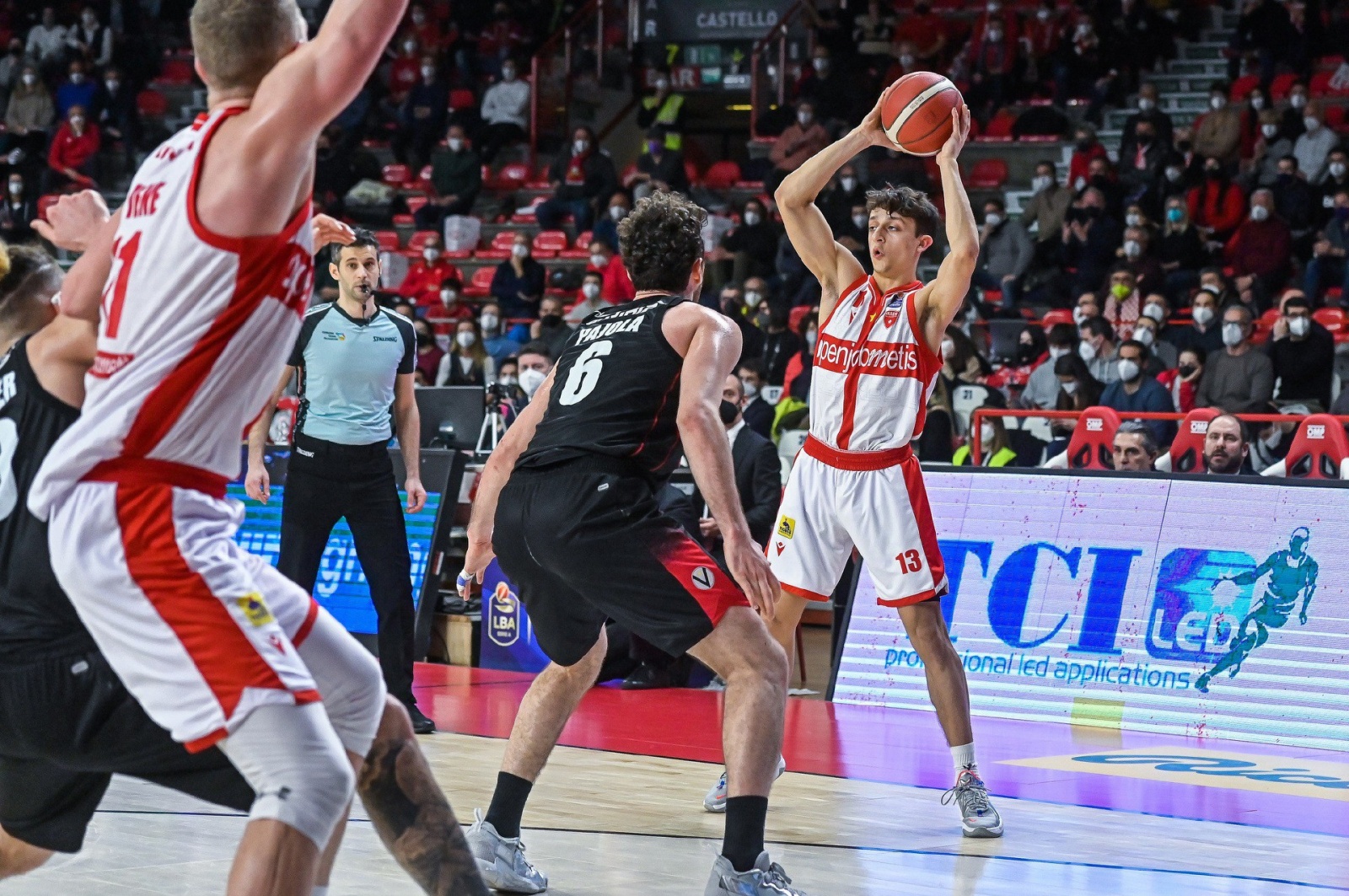 VARESE BASKET SERIE A OPENJOBMETIS PALLACANESTRO VARESE VS. VIRTUS SEGAFREDO BOLOGNA NELLA FOTO MATTEO LIBRIZZI