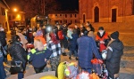 SAMARATE ARRIVO DI DONNE BAMBINI E RAGAZZI UCRAINI RICEVUTI DAL SINDACO ENRICO PURICELLI E DAI VOLONTARIO DELLA PROTEZIONE CIVILE