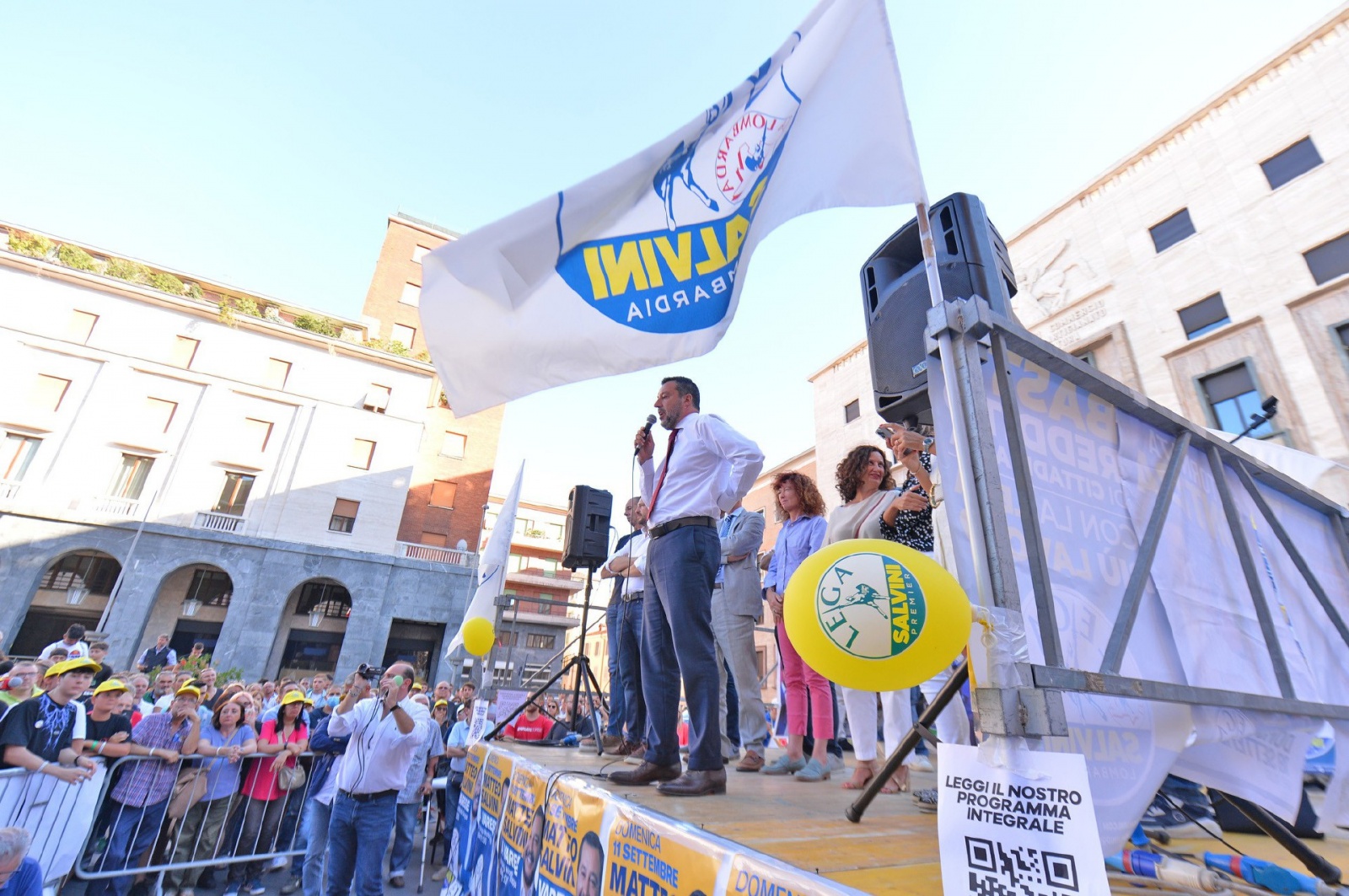 VARESE MATTEO SALVINI IN PIAZZA MONTE GRAPPA PER CAMPAGNA ELETTORALE POLITICHE 2022 CON I CANDIDATI. RISOTTATA LEGA E BIRRA