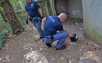 TRADATE OPERAZIONE ANTIDROGA ESEGUITA DALLA SEZIONE NARCOTICI SQUADRA MOBILE CON L�AUSILIO DEL REPARTO PREVENZIONE CRIMINE, CARABINIERI E POLIZIE LOCALI NELLA FOTO UNA BATTERIA USATA PER CARICARE I CELLULARI USATI DAGLI SPACCIATORI