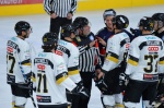 VARESE. HOCKEY. HCMV MASTINI VARESE-HC FALCONS BRIXEN BRESSANONE NELLA FOTO ARBITRO CON PIROSO