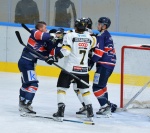 VARESE. HOCKEY. HCMV MASTINI VARESE-HC FALCONS BRIXEN BRESSANONE NELLA FOTO RISSA DROLET LEITNER INTERVIENE PIROSO