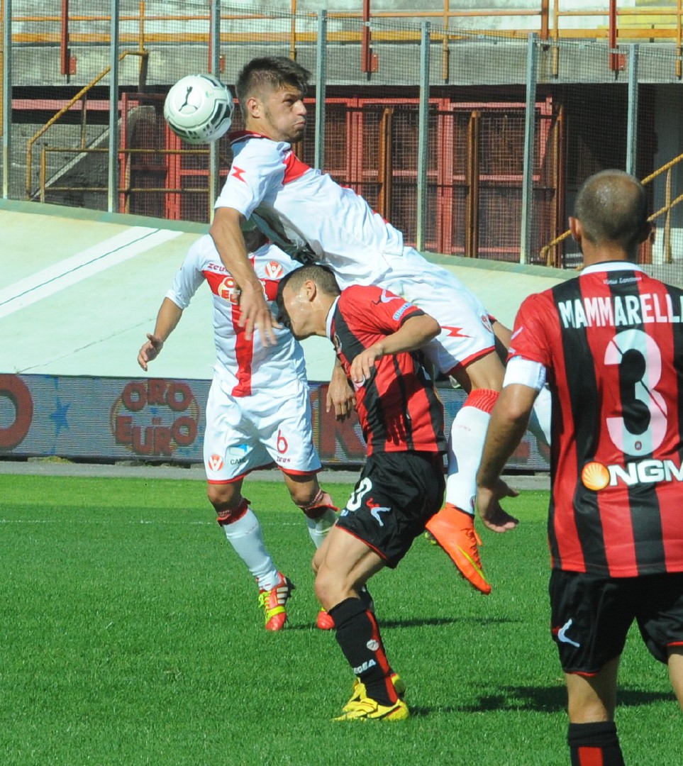 VARESE VARESE CALCIO 1910 VIRTUS LANCIANO SERIE B NELLA FOTO PETKOVIC