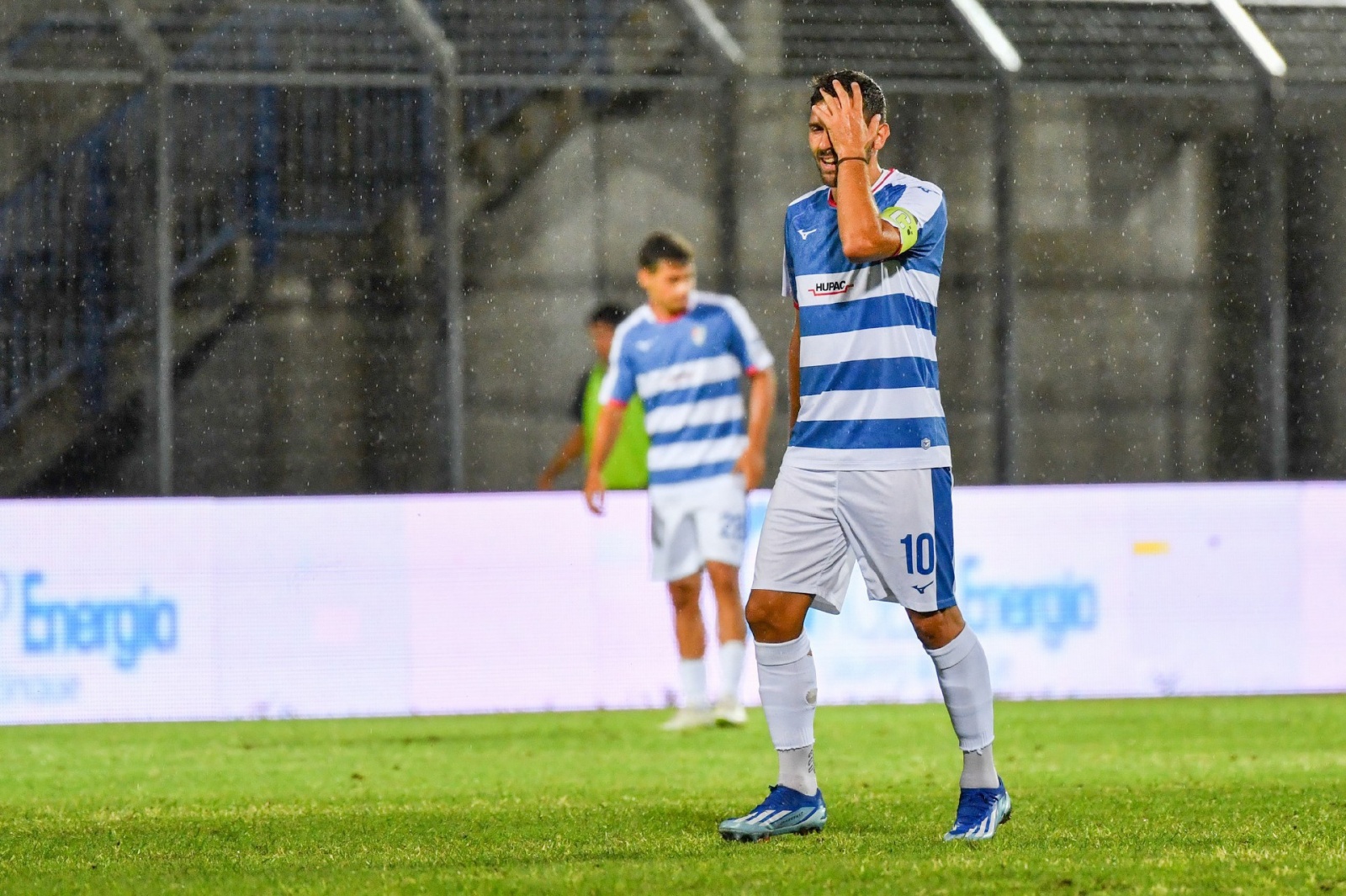 BUSTO ARSIZIO CALCIO SERIE C COPPA ITALIA AURORA PRO PATRIA VS. PRO VERCELLI NELLA FOTO DELUSIONE GIANLUCA NICCO