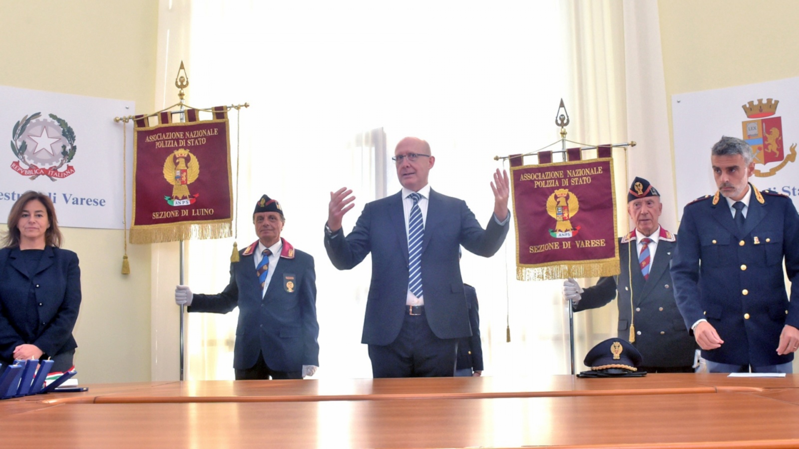 VARESE. PREMIAZIONI IN QUESTURA PER FESTA PATRONO SAN MICHELE ARCANGELO NELLA FOTO