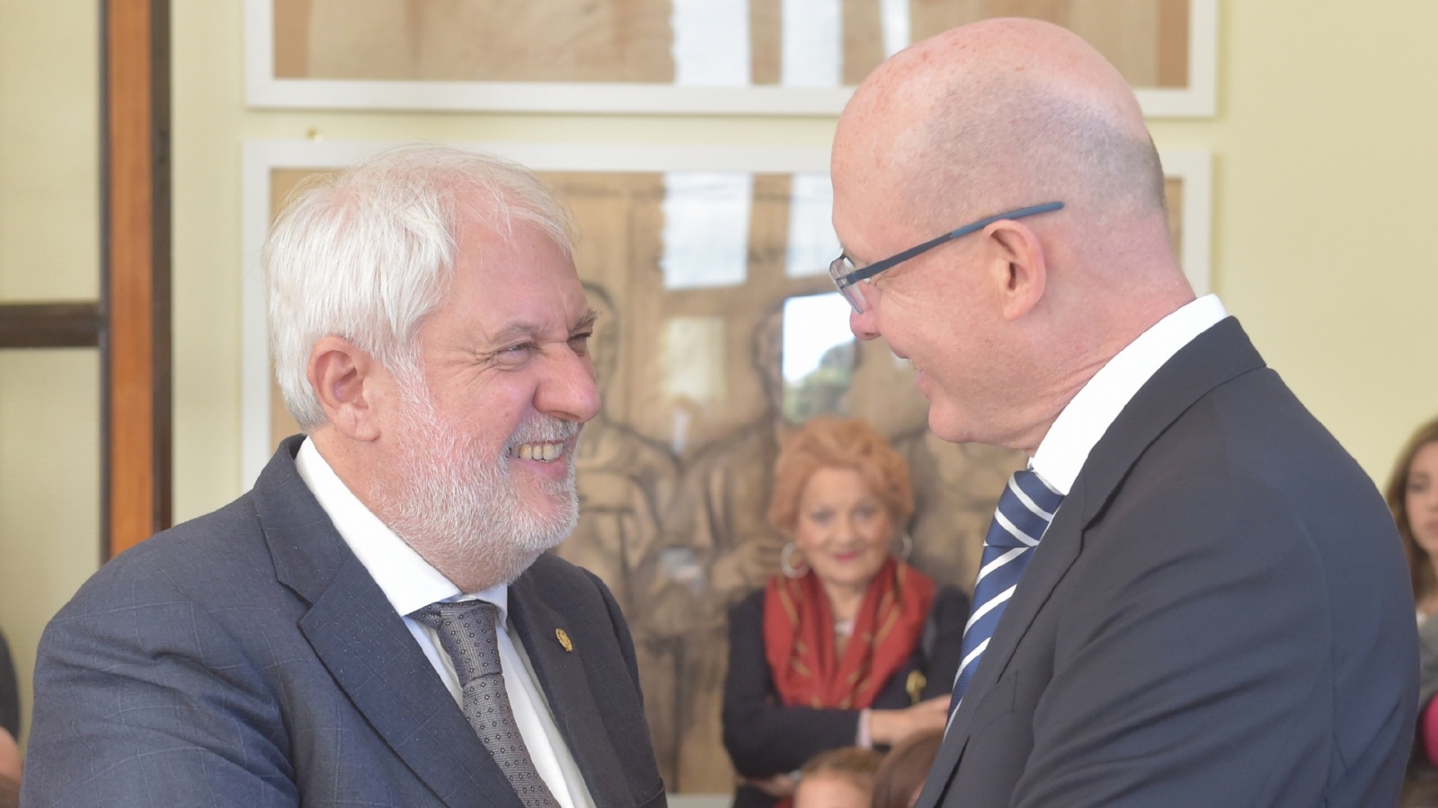 VARESE. PREMIAZIONI IN QUESTURA PER FESTA PATRONO SAN MICHELE ARCANGELO NELLA FOTO SOST. COMMISSARIO ALESSANDRO TOFANI