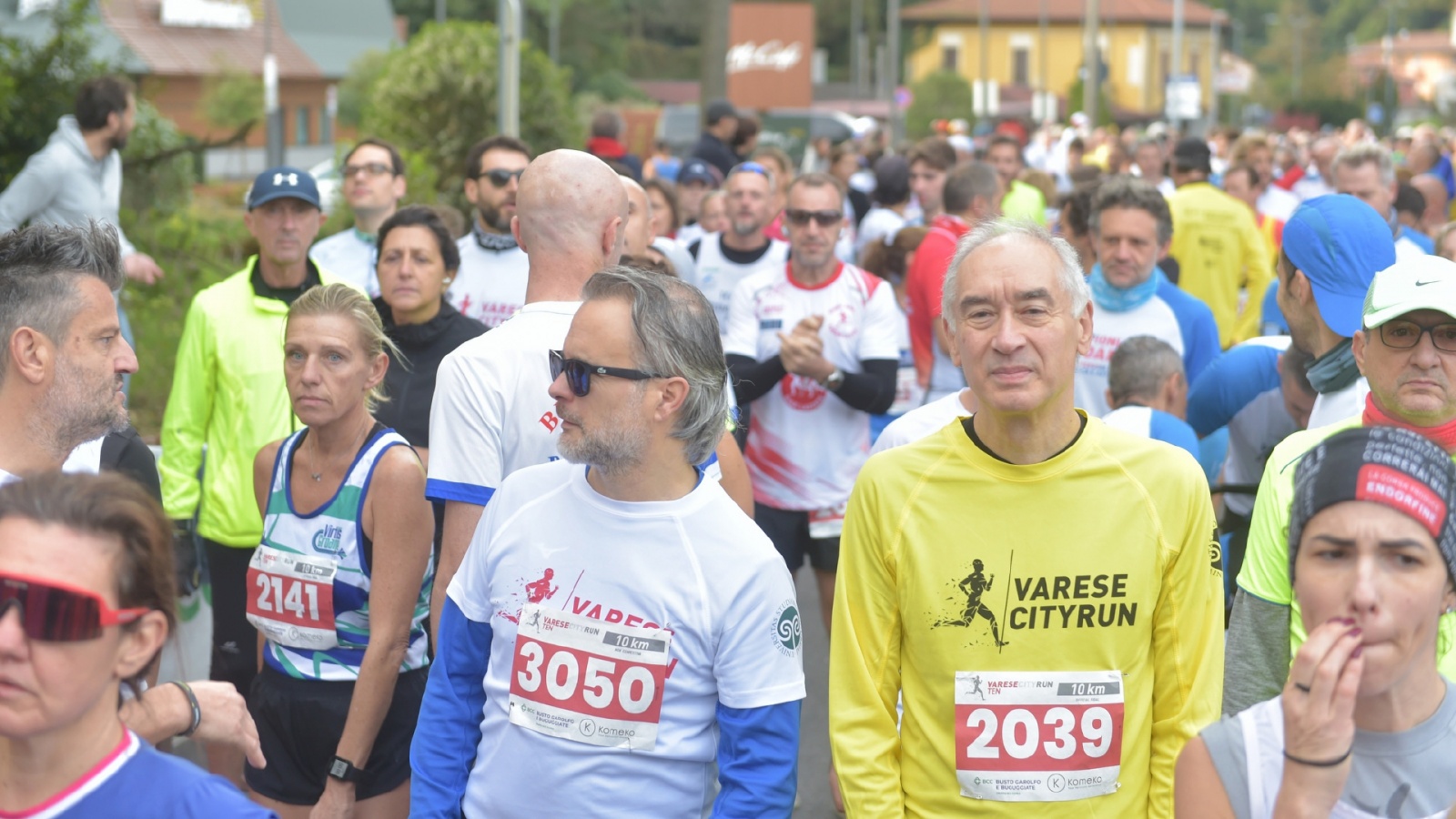 VARESE. VARESE CITY RUN 2024 NELLA FOTO PRONTI ALLA PARTENZA DEI 10 KM