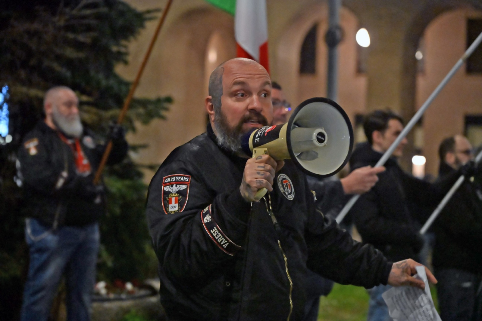 VARESE. CORTEO ESTREMA DESTRA COMMEMORAZIONE FOIBE DALLA STAZIONE FS A PIAZZA MONTE GRAPPA NELLA FOTO ALESSANDRO LIMIDO