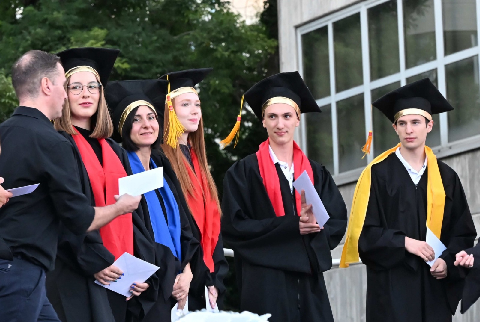 BUSTO ARSIZIO. DIPLOMA DAY 2025 ITE TOSI NELLA FOTO