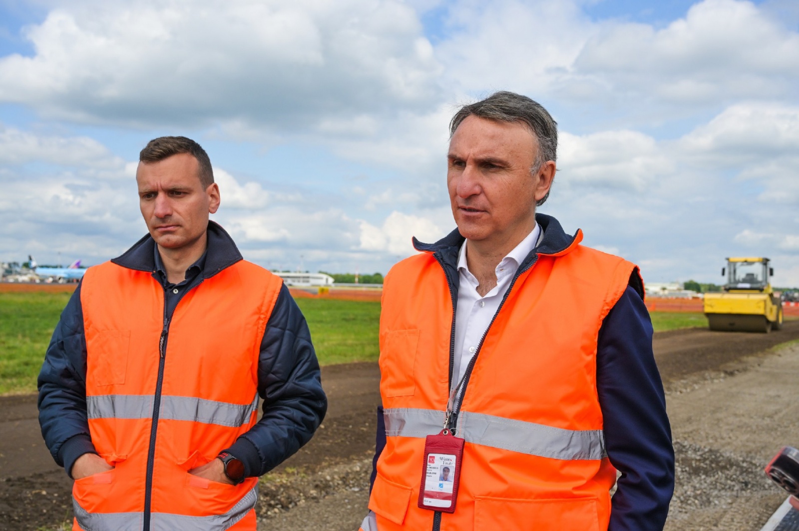 MALPENSA VISITA CANTIERE RIFACIMENTO PISTA 35L NELLA FOTO GIUSEPPE PACILLI - CLAUDIO CUCCORESE