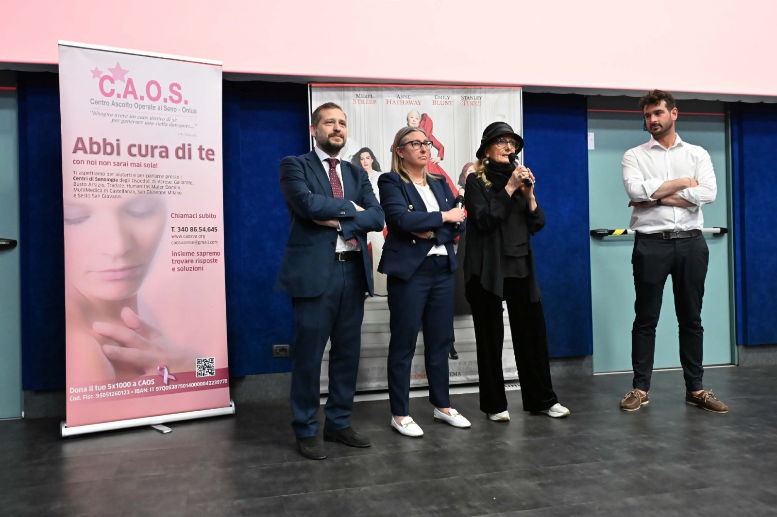 VARESE. EVENTO BENEFICO C.A.O.S. ORGANIZZATO DA ANNA DEL BAR RISTORANTE BASILICO PER LA PROIEZIONE DE ÒIL DIAVOLO VESTE PRADA 2Ó CON ADELE PATRINI, PROF.SSA FRANCESCA ROVERA E EMANUELE MONTI AL MIV, MULTISALA VARESE NELLA FOTO EMANUELE MONTI, PROF.SSA FRA